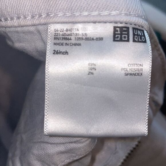 Uniqlo jeans  - Picture 11 of 11
